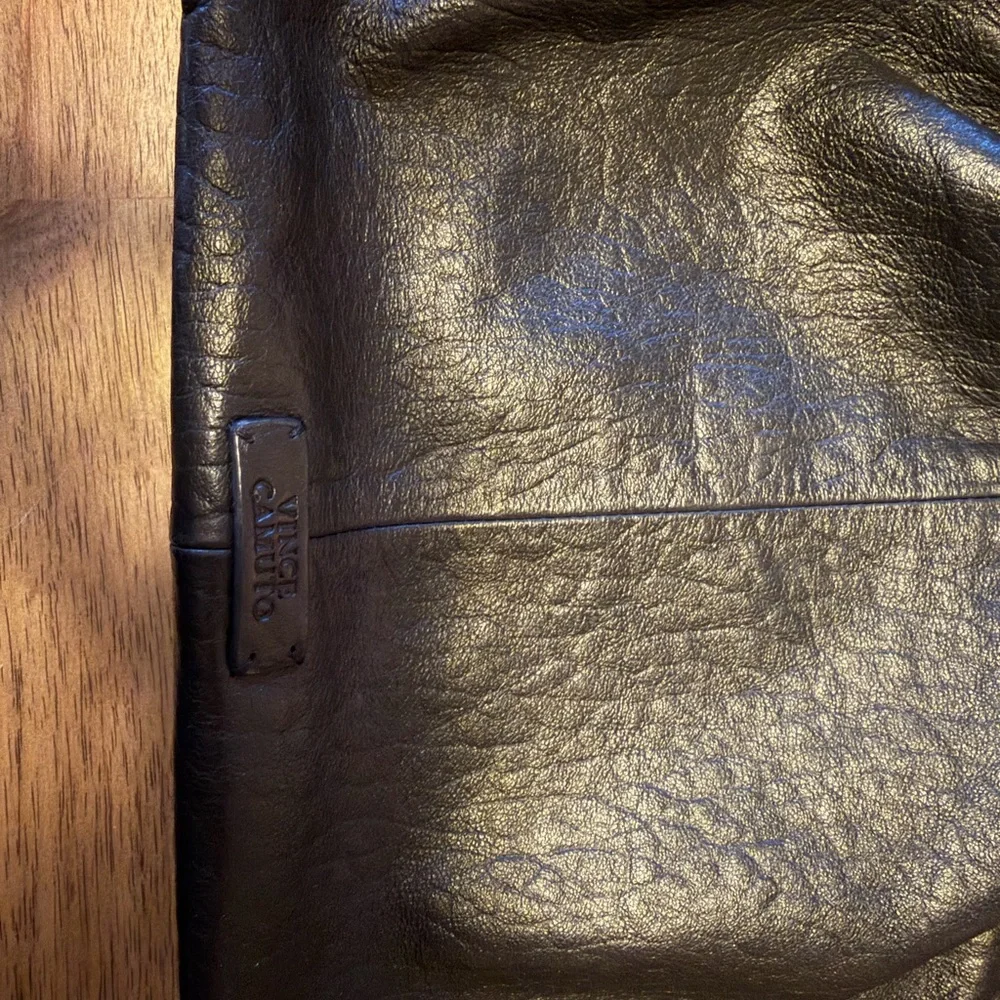 Vince Camuto Pippa Leather bucket bag - Picture 4 of 8